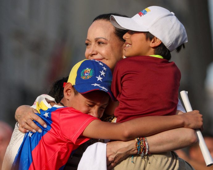 a-match-made-in-opposition:-venezuela’s-machado-courts-spain’s-right-wing