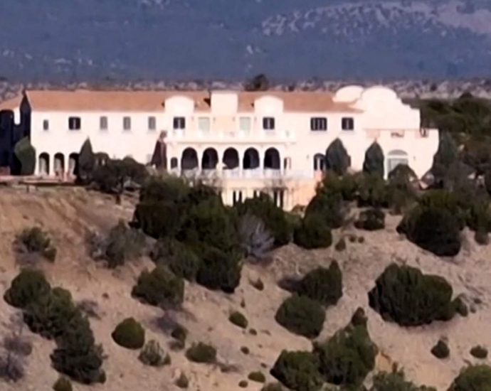 investigating-epstein’s-‘zorro-ranch’-in-new-mexico