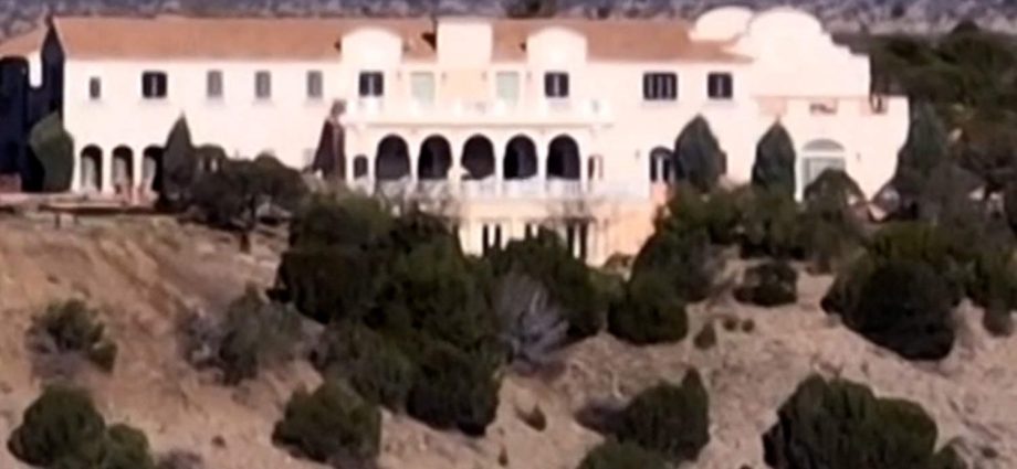 investigating-epstein’s-‘zorro-ranch’-in-new-mexico