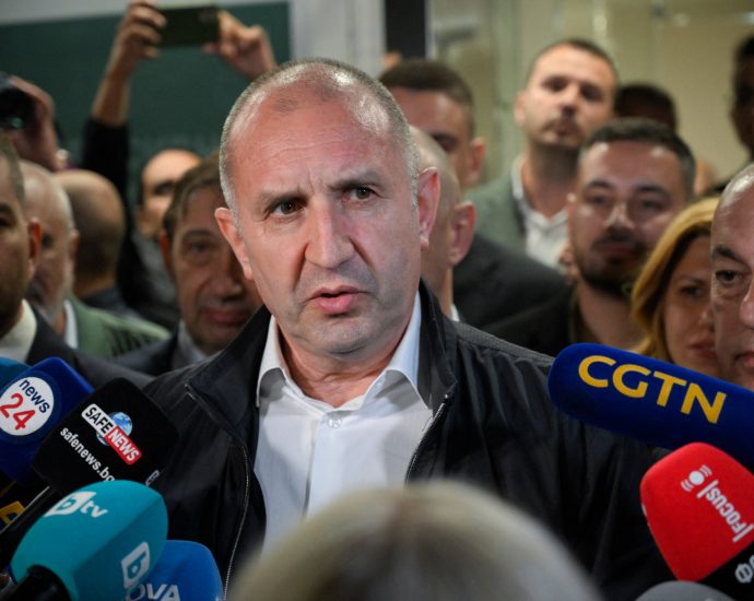 bulgaria’s-former-president-radev-wins-election:-all-you-need-to-know