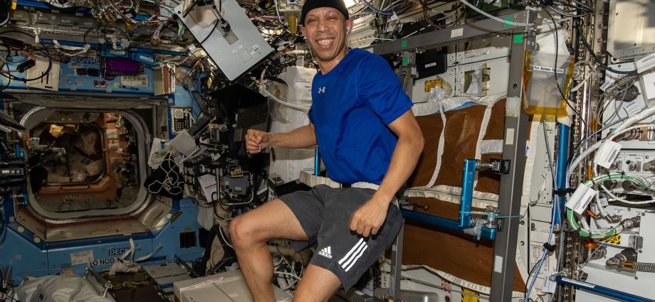 space-health-research-fills-day-before-cargo-craft-departs