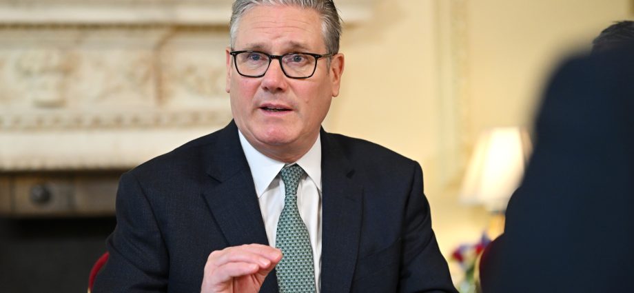 mandelson-vetting-scandal-puts-starmer-under-parliament-pressure