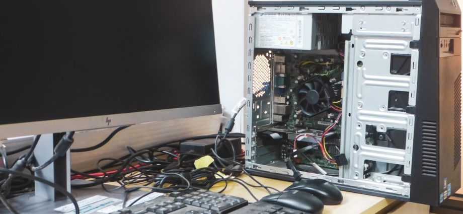 ‘invisible-mouse’-made-a-mess-of-pc-rebuild