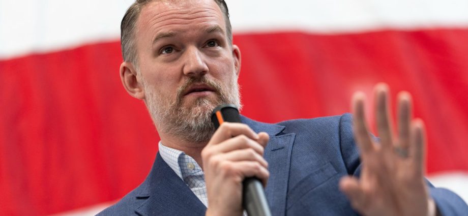 the-traitor-trade-chief-tells-mexican-companies-tariffs-here-to-stay:-report