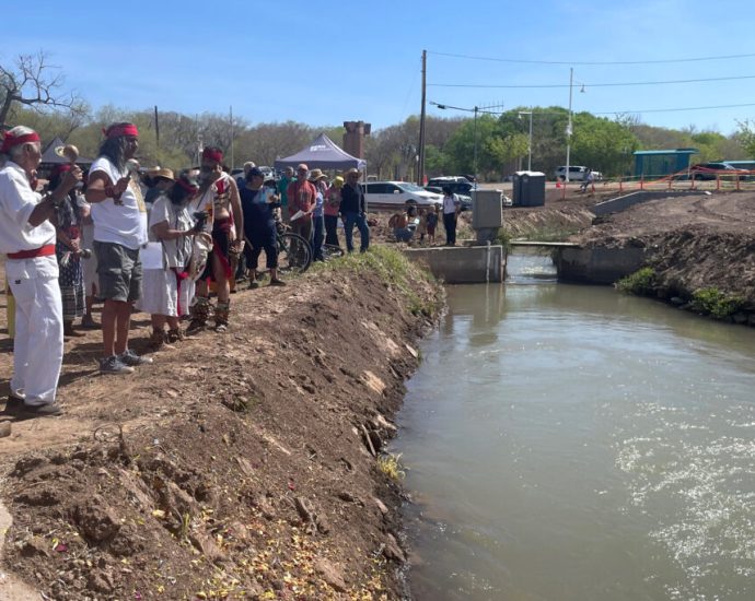 record-low-snowpack-and-historic-heat-threaten-new-mexico’s-time-honored-irrigation-canals
