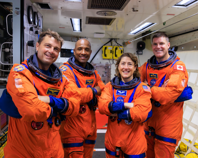 researchers:-how-would-you-extract-meaningful-insights-from-just-four-astronauts?