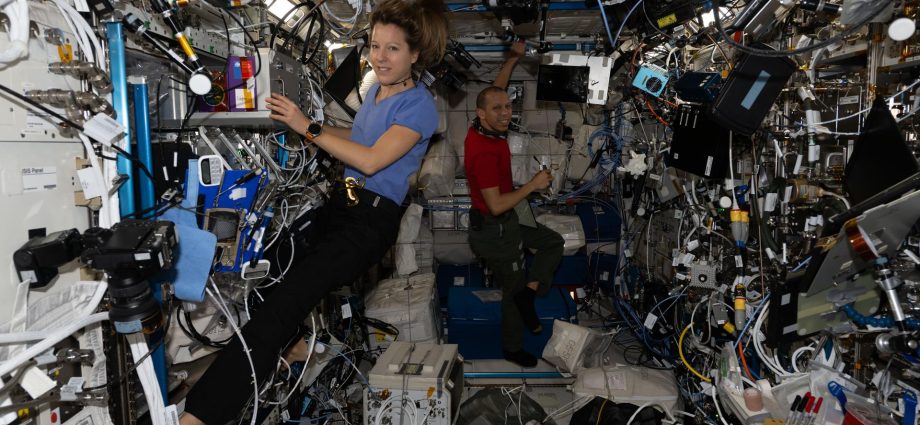 crew-studies-biotech-on-tuesday-to-advance-health-and-space-economy