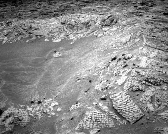 curiosity-blog,-sols-4867-4872:-sand-fill-in-antofagasta-crater-and-finding-our-next-drill-target