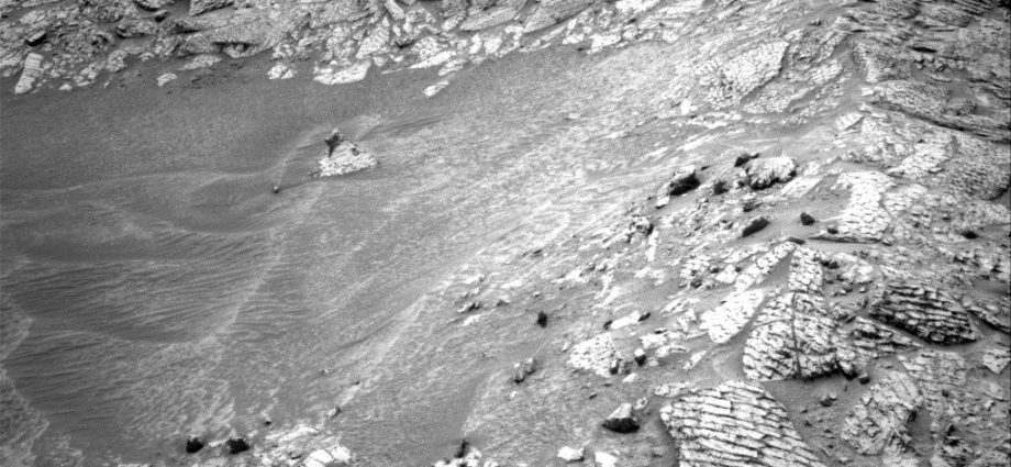 curiosity-blog,-sols-4867-4872:-sand-fill-in-antofagasta-crater-and-finding-our-next-drill-target