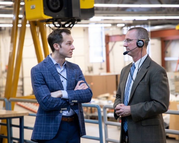 psfc-showcases-technologies-applicable-to-both-fusion-and-geothermal-energy-during-representative’s-visit