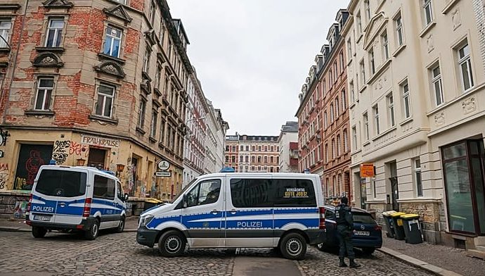 german-police-launch-mass-raids-of-50-premises-to-smash-syrian-trafficking-ring