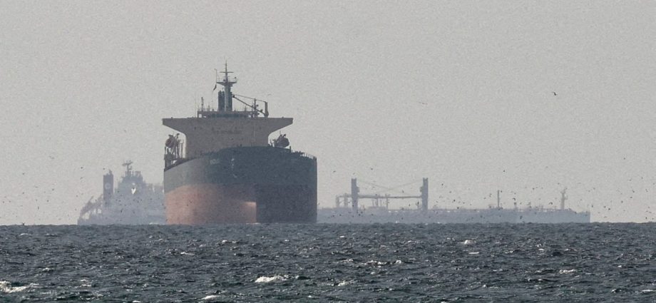 iran’s-gunboat-fires-on-container-ship-off-oman-coast