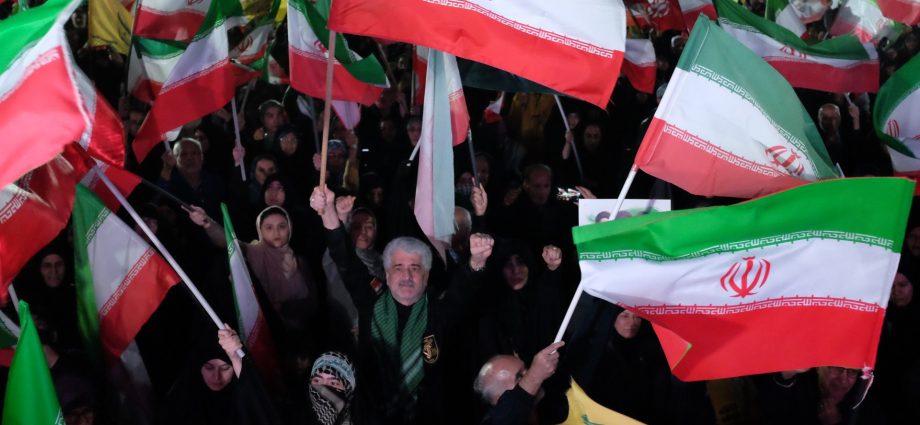 the-traitor-calls-iran’s-leadership-‘fractured’.-is-it,-and-who’s-in-charge?