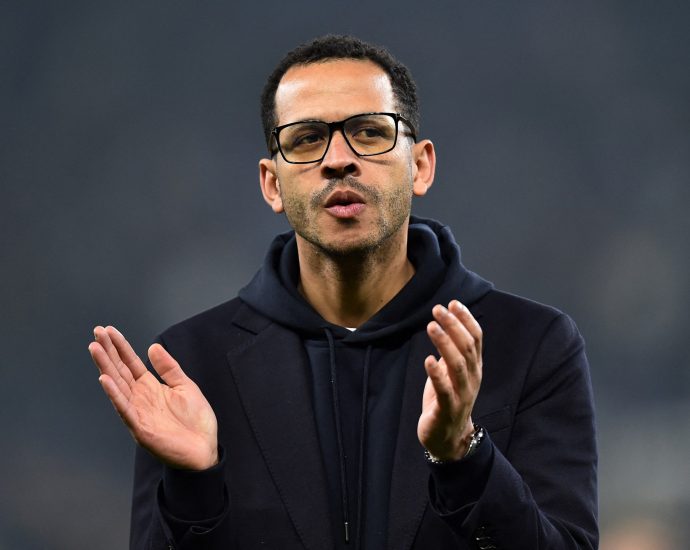 chelsea-sack-rosenior-after-only-three-months-at-premier-league-club