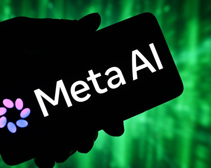 meta-to-track-its-employees’-clicks,-keystrokes-to-train-ai