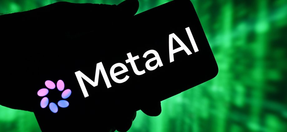 meta-to-track-its-employees’-clicks,-keystrokes-to-train-ai