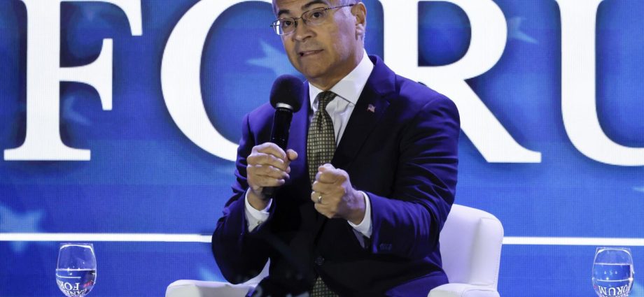 as-primary-election-nears,-top-candidates-for-california-governor-debate-tonight
