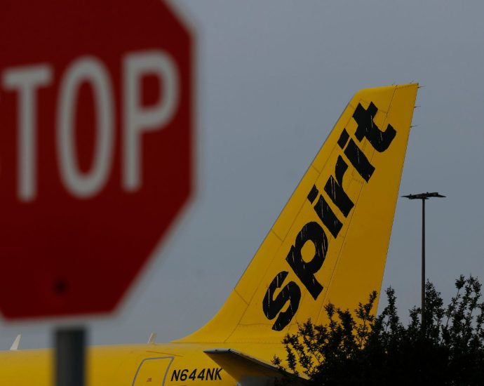 2-years-after-blocking-merger,-us-may-bail-out-failing-spirit-airlines