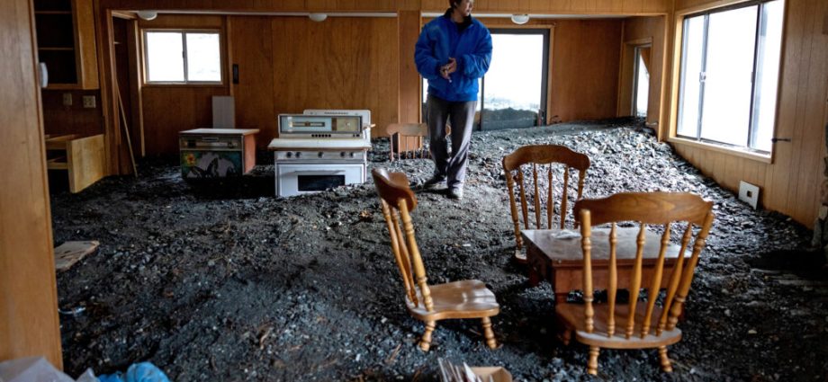 as-climate-disasters-create-an-insurance-crisis,-a-california-bill-seeks-to-make-fossil-fuel-companies-pay