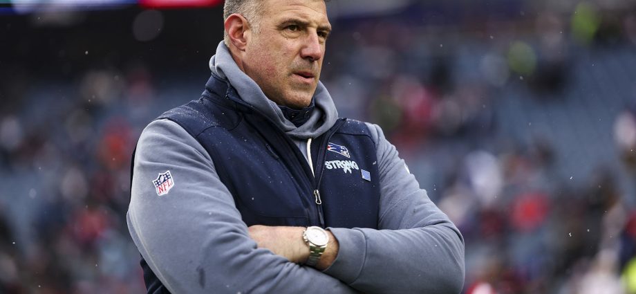 mike-vrabel-to-skip-some-of-nfl-draft-for-counseling-in-wake-of-dianna-russini-scandal