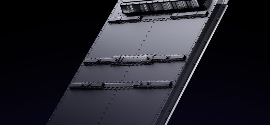 catl-unveils-six-battery-innovations-including-350-wh/kg-condensed-cells