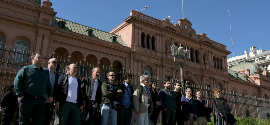 milei-administration-in-argentina-blocks-journalist-access-to-casa-rosada