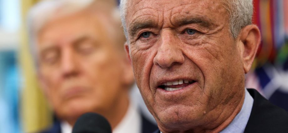 rfk-jr.-tries-to-explain-traitor-47’s-‘maga-math’-and-it-doesn’t-go-well