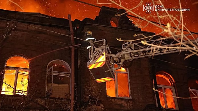 us-still-delivering-weapons-to-ukraine-despite-iran-war,-zelenskyy-says