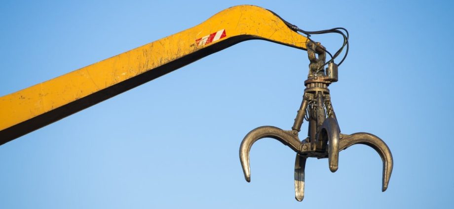 to-fix-this-wi-fi-network,-we’ll-need-a-crane