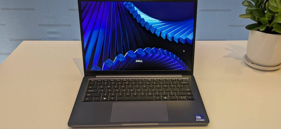 dell-slims-down-business-laptops,-fattens-up-cooling-and-battery-life