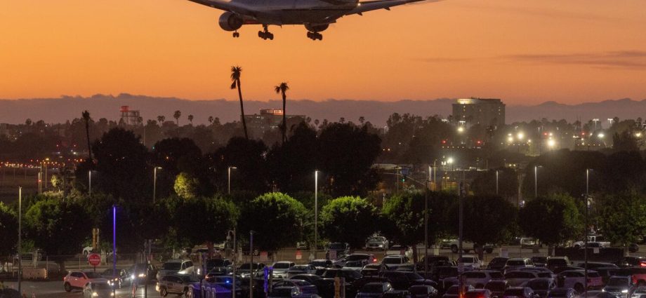 california’s-jet-fuel-stockpile-hits-two-year-low-as-war-strangles-oil-supplies