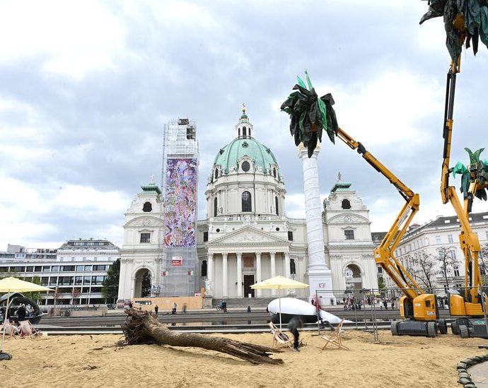 the-vienna-climate-biennale-contrasts-chaos-with-hope
