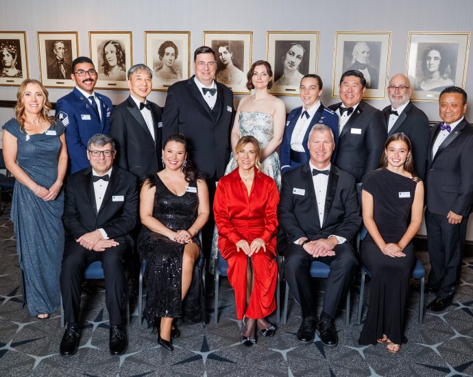 Johnson Leaders Honored by National Space Club & Foundation 