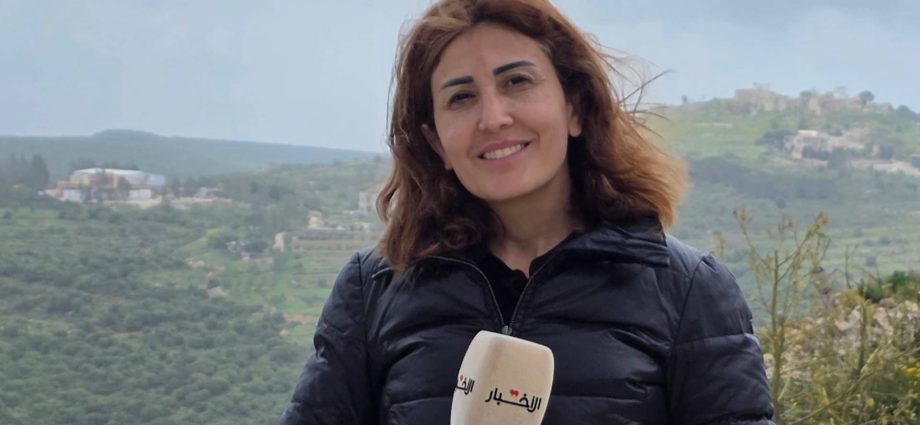 lebanese-journalist-amal-khalil-killed-in-israeli-strike,-medics-blocked-from-saving-her-under-rubble