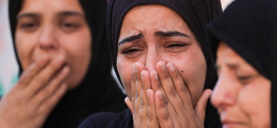 israel-kills-at-least-12-palestinians-in-gaza-amid-‘ceasefire’