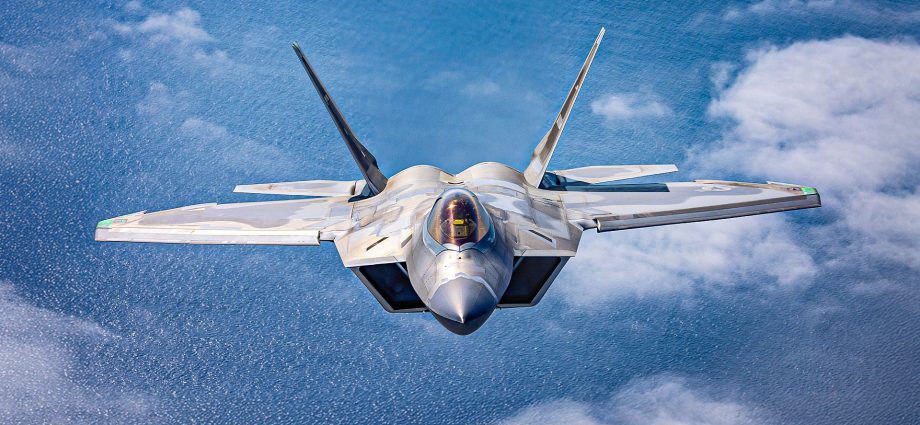 5-fighter-jets-with-the-best-speed-to-altitude-performance