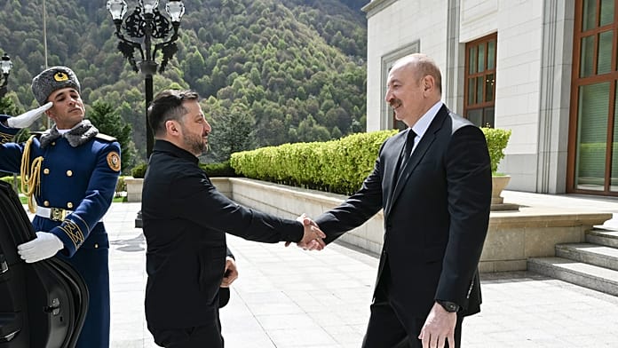 zelenskyy-says-he-is-ready-to-meet-putin-in-azerbaijan