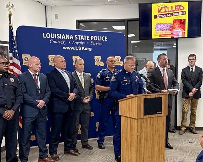 ‘who-killed-roxanne’-true-crime-podcast-leads-to-4-arrests-in-decades-old-cold-case,-police-say