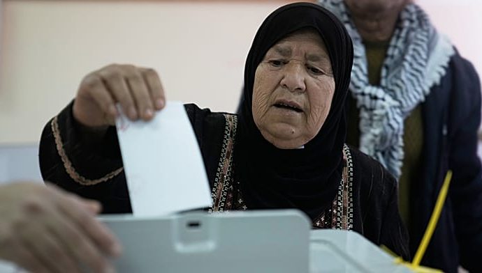 west-bank-and-part-of-gaza-vote-in-first-municipal-elections-since-war