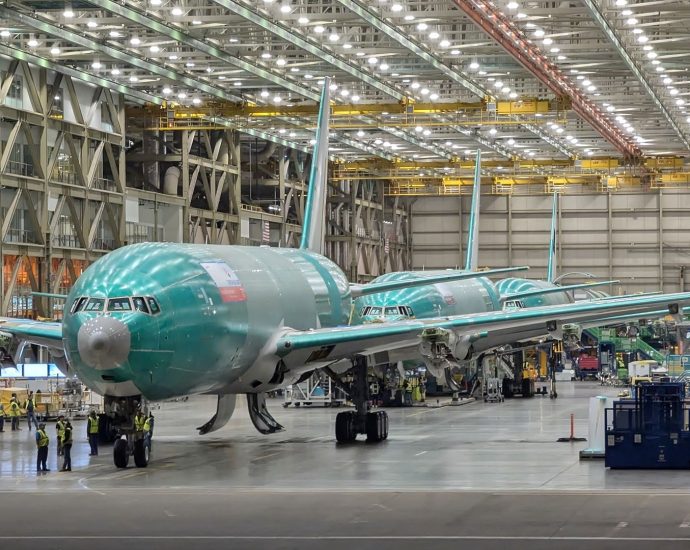 spotted:-boeing’s-1st-777-8-freighter-rolls-out-in-everett