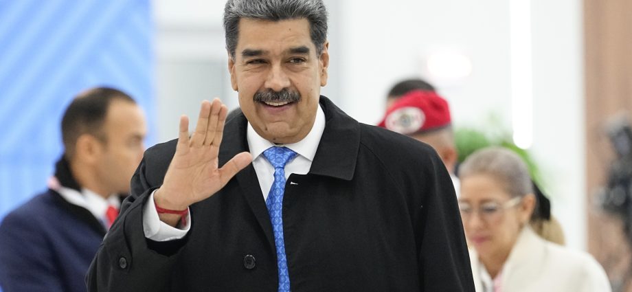 us-agrees-to-let-venezuelan-government-pay-maduro’s-legal-fees,-with-conditions