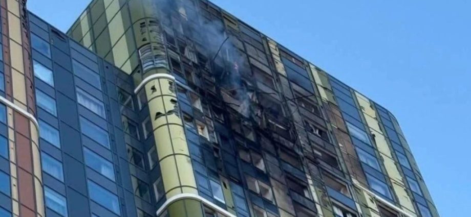 “the-urals,-karl!”:-drones-struck-russia’s-yekaterinburg-for-first-time-at-record-distance-of-1,800-kilometers