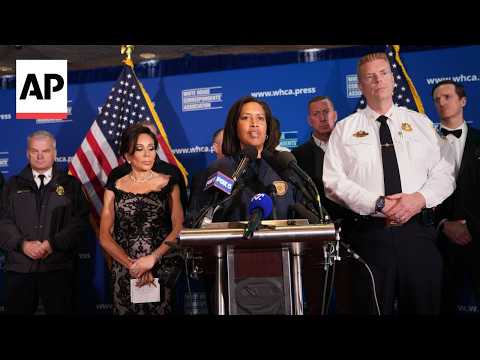 dc-mayor-says-‘no-reason-to-believe’-anyone-else-involved-in-white-house-dinner-shooting
