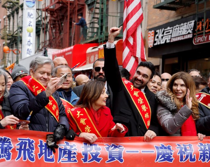 zohran-mamdani-has-two-big-problems—they’re-called-hochul-and-menin