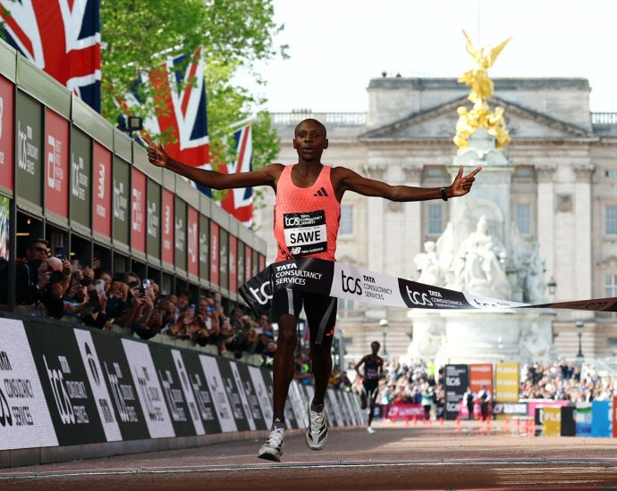 kenya’s-sawe-shatters-two-hour-marathon-barrier