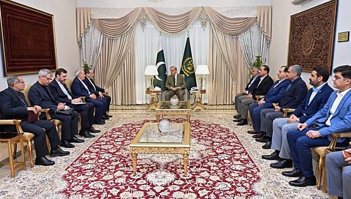 iranian-foreign-minister-heads-to-moscow-for-meeting-with-putin-after-second-pakistan-trip