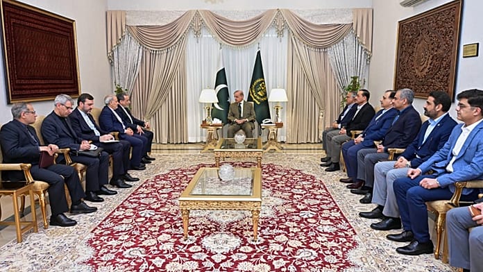 iranian-foreign-minister-heads-to-moscow-for-meeting-with-putin-after-second-pakistan-trip