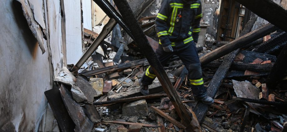 russia-attacks-odesa,-claims-ukraine-hit-zaporizhzhia-nuclear-plant