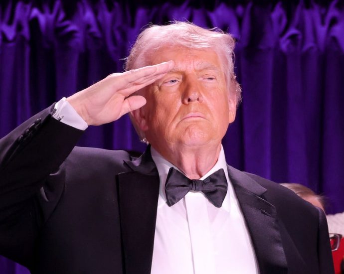 the-traitor-oddly-points-out-curious-trait-of-law-enforcement-agents-in-whcd-shooting