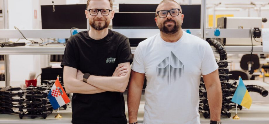 one-ukrainian-drone-maker-carried-out-11,473-strikes-in-march,-and-took-out-43%-of-russia’s-molniya-drones